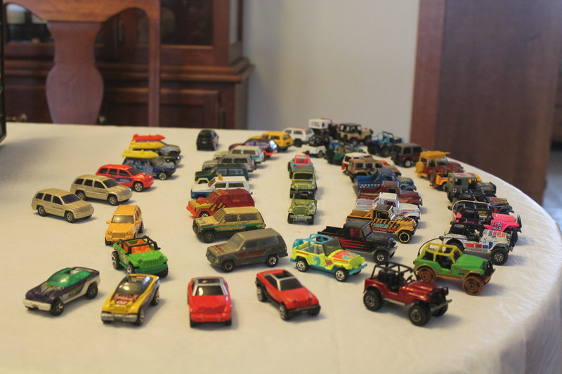 Illustration for article titled Enormous Die-cast Collection - Box 2 - Jeep Land